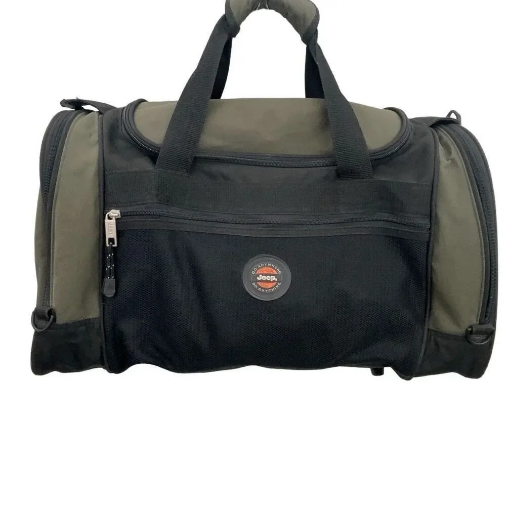 Jeep travel equipment duffel bag, two side pockets, and a large middle pocket vi